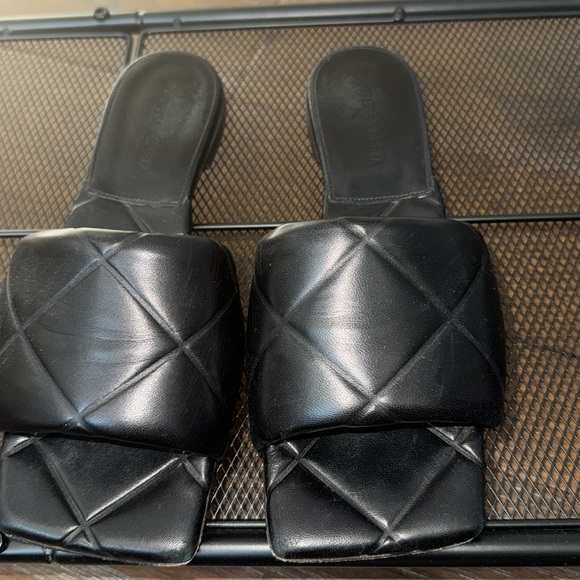 Women’s bottega slides - Picture 3 of 8